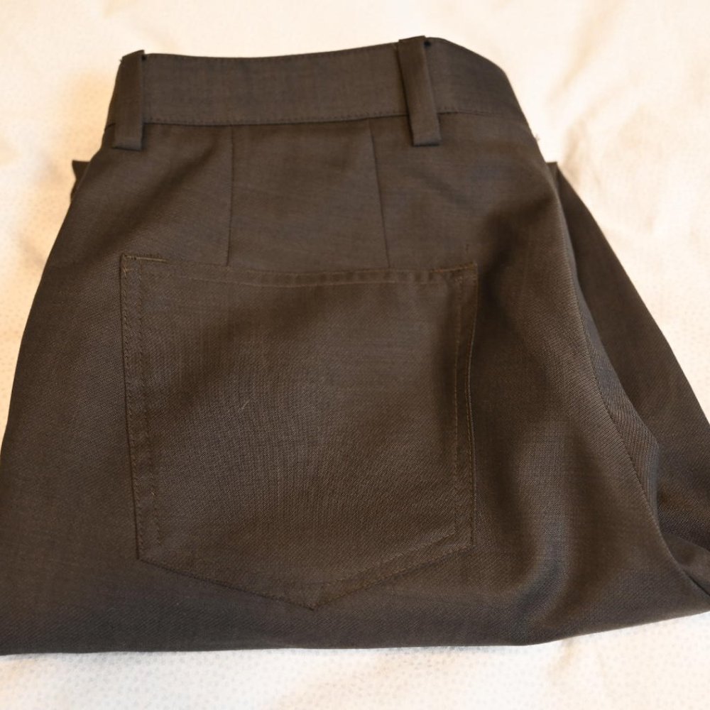 Hugo Boss men's brown pants - size 32/32